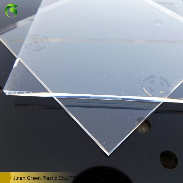 Qhov sib txawv ntawm acrylic carving board thiab blister board